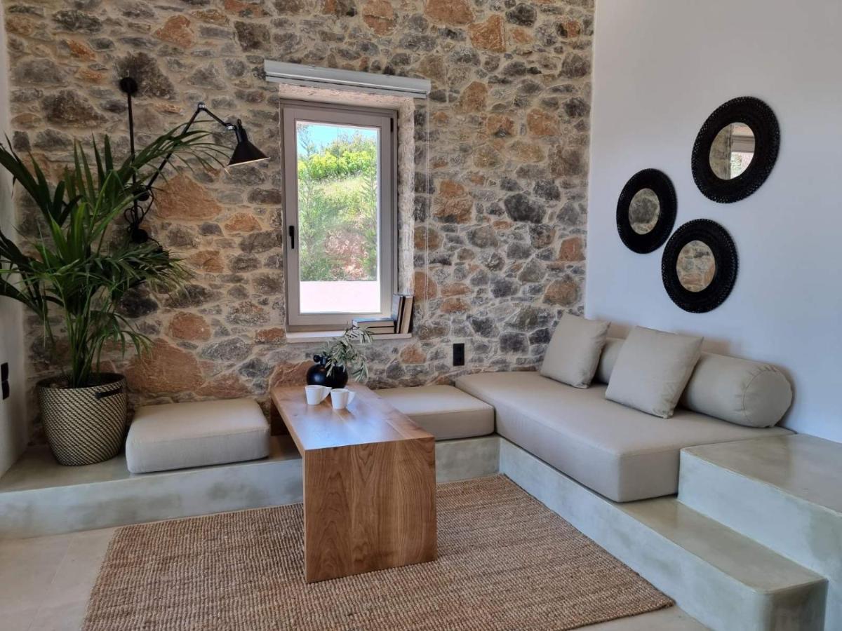 Stone Build Suite With Private Pool Kolios Luaran gambar
