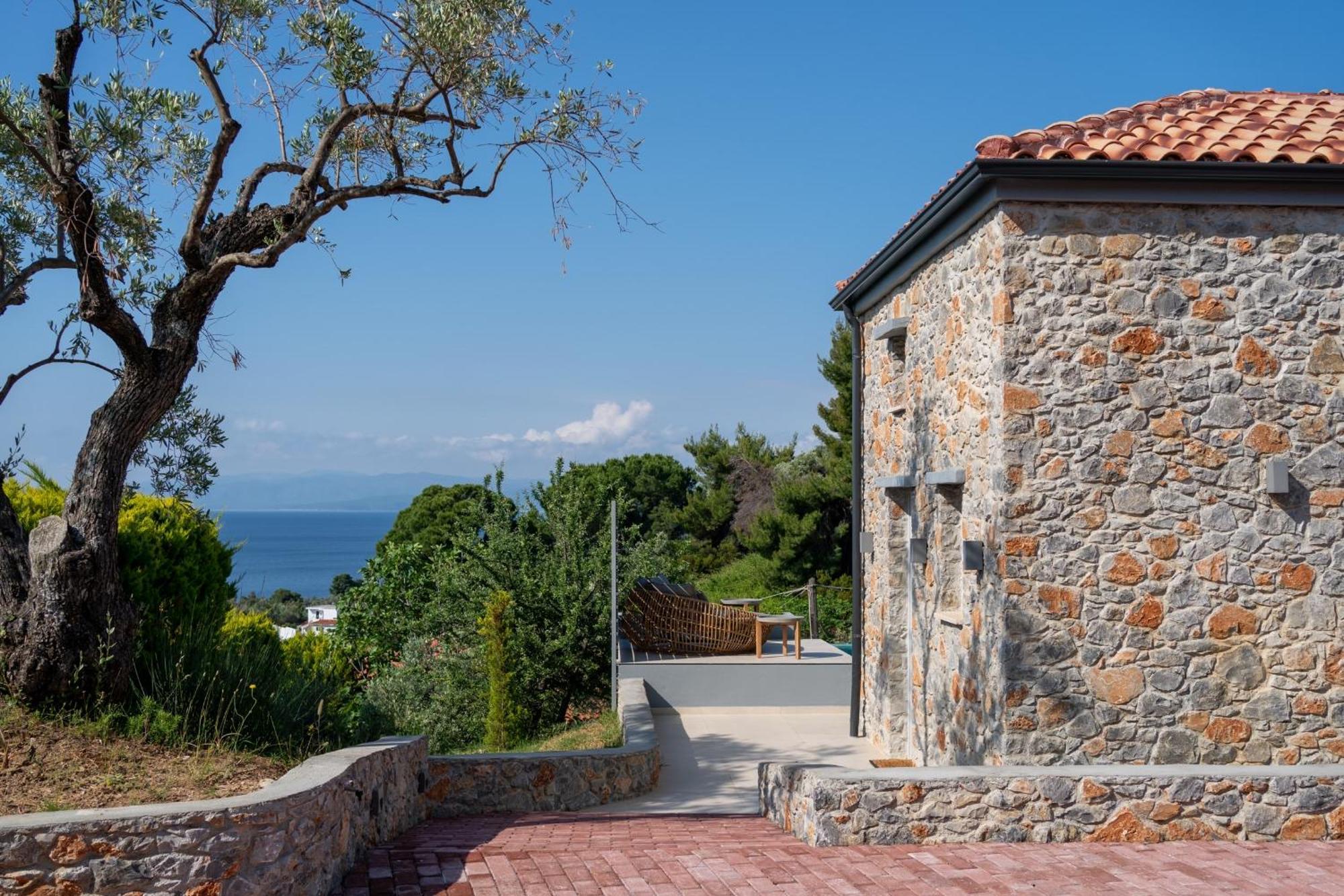 Stone Build Suite With Private Pool Kolios Luaran gambar